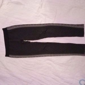 Black leggings with grey patterns